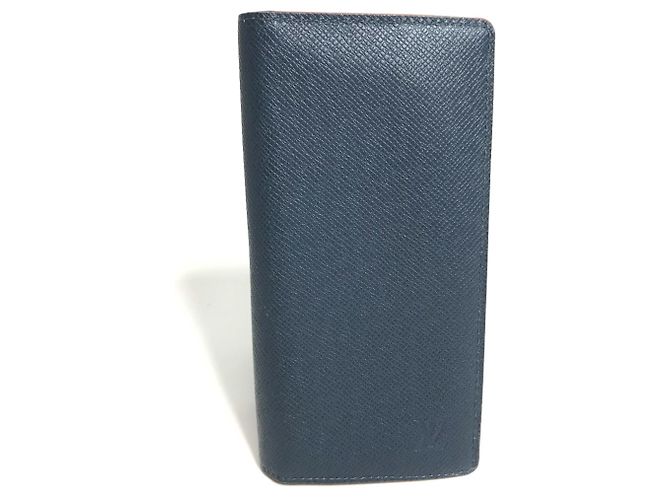Cartera Larga Brazza en Taiga Louis Vuitton Azul - vista 6