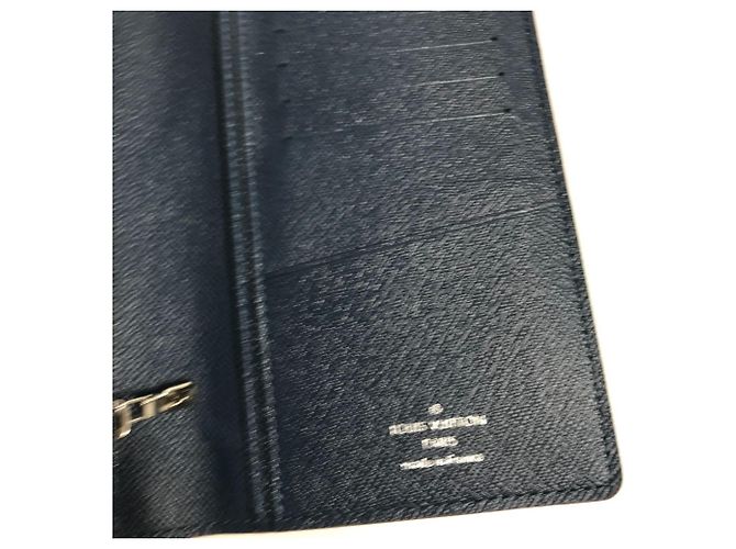 Cartera Larga Brazza en Taiga Louis Vuitton Azul - vista 9