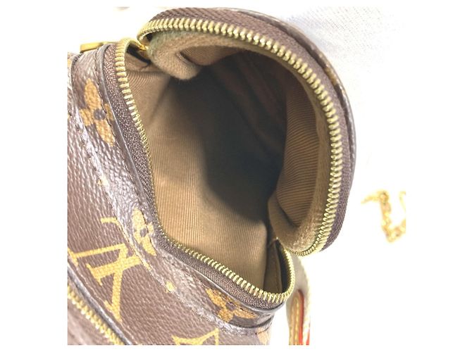 Pochette Crossbody Utility Monogram Louis Vuitton Marrone Monogramma - vista 13
