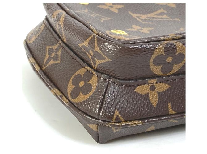 Pochette Crossbody Utility Monogram Louis Vuitton Marrone Monogramma - vista 5