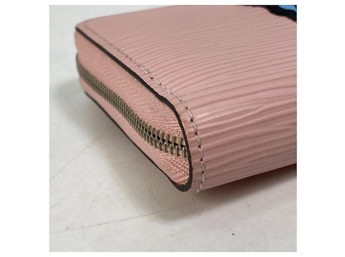 Monedero Zippy Epi Louis Vuitton Rosa - vista 4