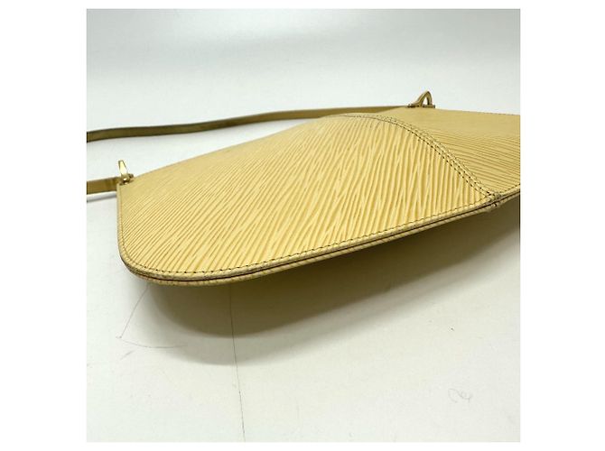 Borsa a Spalla Demilune Pochette Epi Louis Vuitton Beige - vista 5