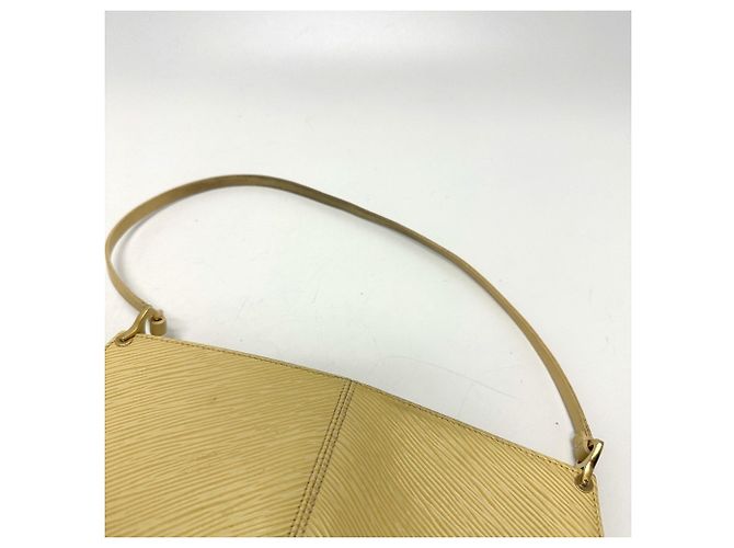 Borsa a Spalla Demilune Pochette Epi Louis Vuitton Beige - vista 8