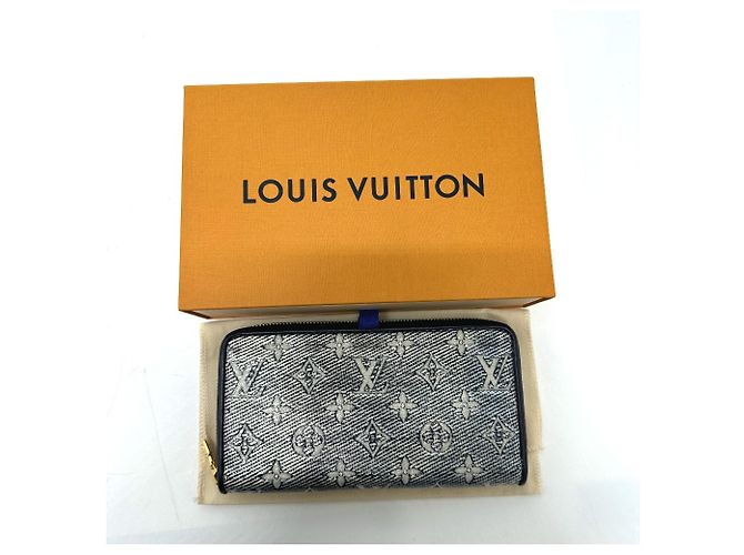 Louis Vuitton Monogram Jacquard Zippy Wallet Navy blue - view 15