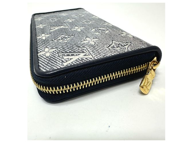 Louis Vuitton Monogram Jacquard Zippy Wallet Navy blue - view 3