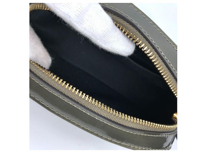 Bolsa de Ombro Monogram Vernis Louis Vuitton Marrom - vista 12