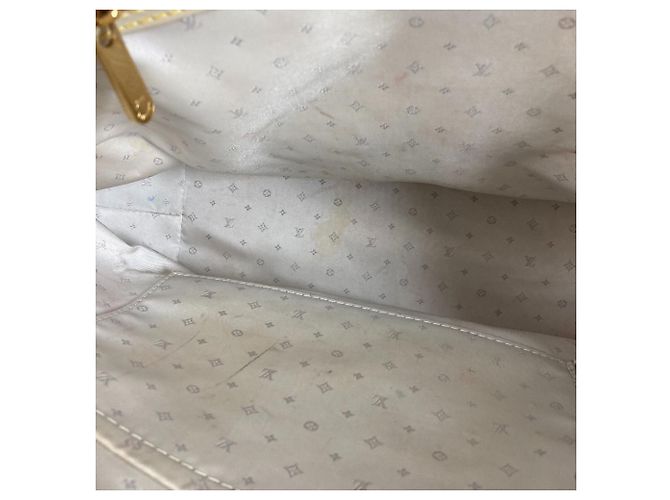 Borsa Tote Lockit MM Suhali di Louis Vuitton Bianco Giallo - vista 17