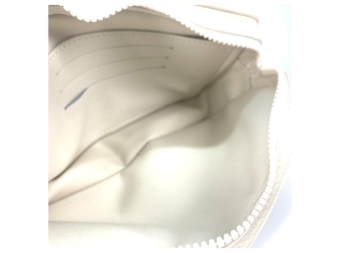 Pochette Volga Monogram Empreinte Louis Vuitton Bianco - vista 11