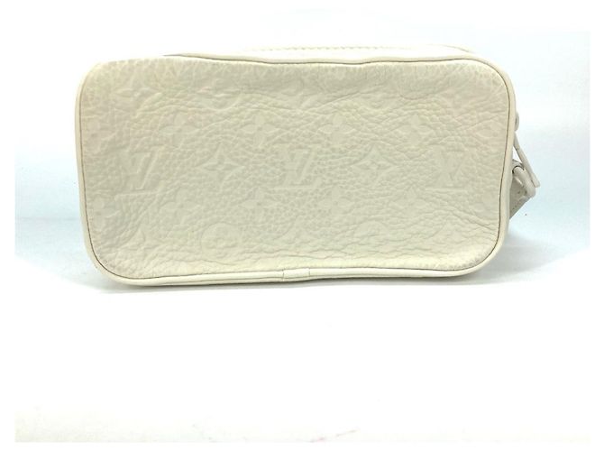 Pochette Volga Monogram Empreinte Louis Vuitton Bianco - vista 2