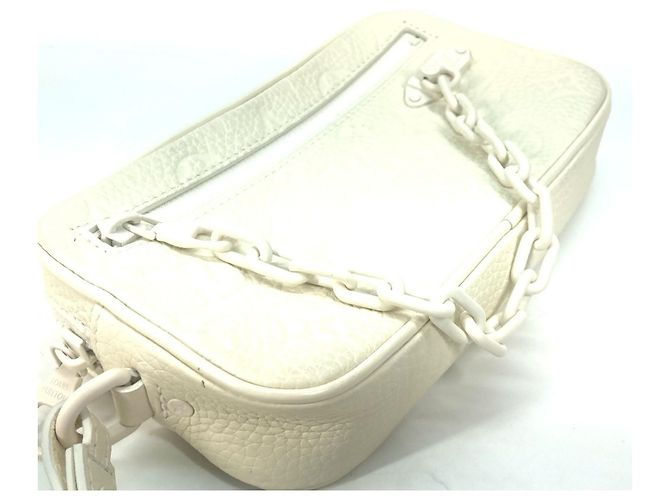 Pochette Volga Monogram Empreinte Louis Vuitton Bianco - vista 6