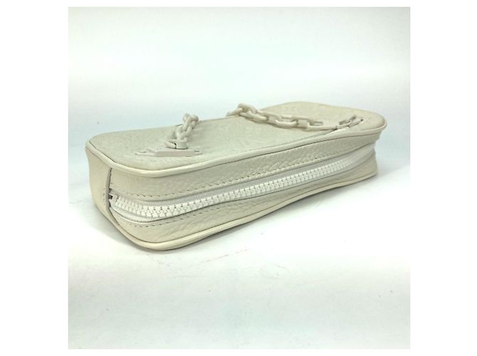 Pochette Volga Monogram Empreinte Louis Vuitton Bianco - vista 8