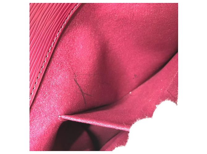 Borsa Marly MM in pelle Epi Louis Vuitton Fuschia - vista 13