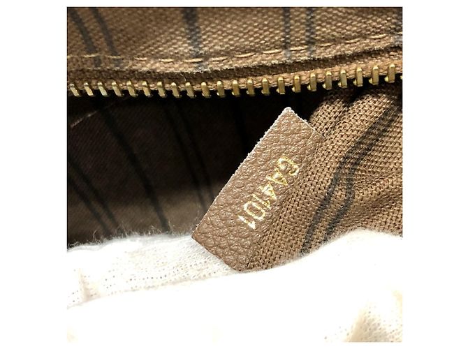 Borsa Tote Citadines PM in Monogram Empreinte Louis Vuitton Marrone - vista 16
