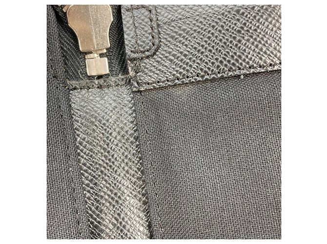 Borsa Louis Vuitton Taiga Vladimir Nero - vista 13