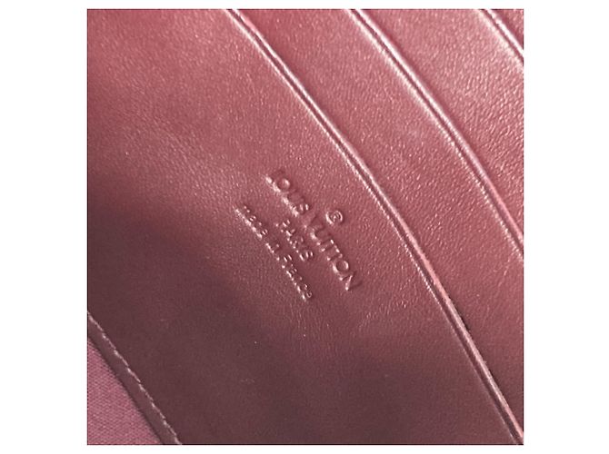 Borsa 2 in 1 Rossmore PM in Monogram Vernis di Louis Vuitton Rosso Porpora - vista 13