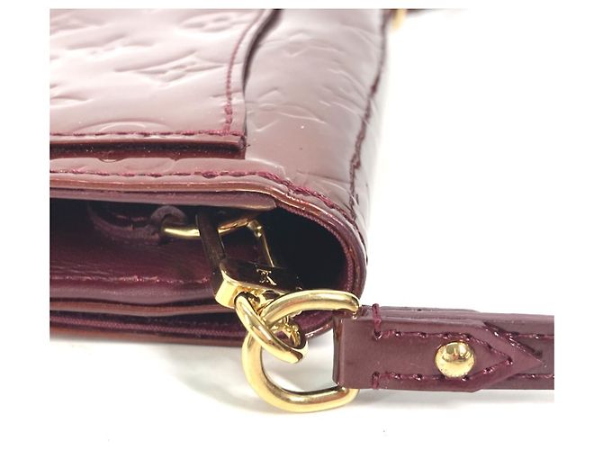 Borsa 2 in 1 Rossmore PM in Monogram Vernis di Louis Vuitton Rosso Porpora - vista 9