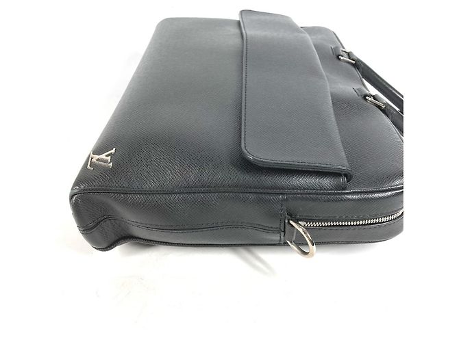 Borsa 2 in 1 Alex in Taiga di Louis Vuitton Nero Grigio - vista 4