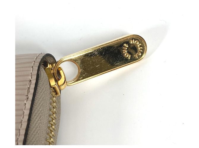 Cartera Zippy Epi Louis Vuitton Beige - vista 4