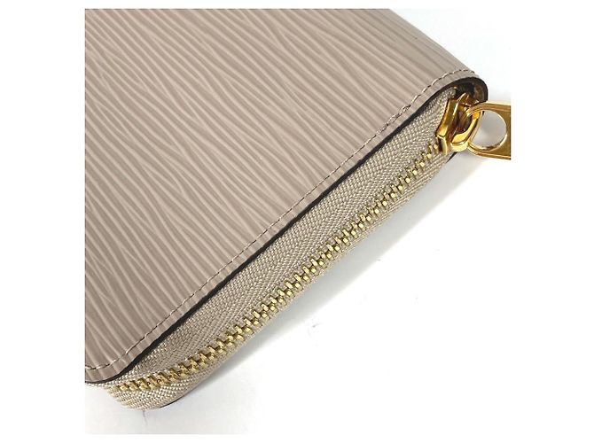 Cartera Zippy Epi Louis Vuitton Beige - vista 5