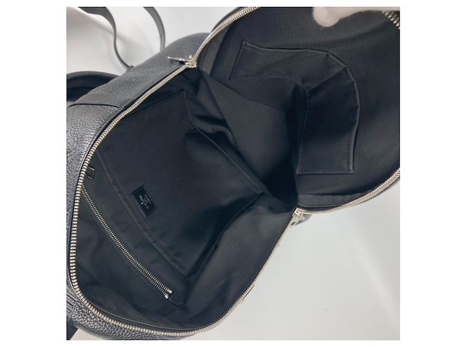 Zaino Armand Monogram Taurillon Shadow di Louis Vuitton Nero - vista 15