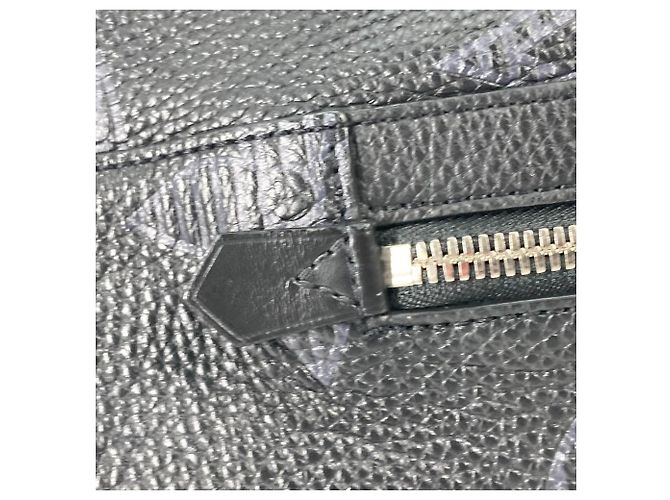 Zaino Armand Monogram Taurillon Shadow di Louis Vuitton Nero - vista 5