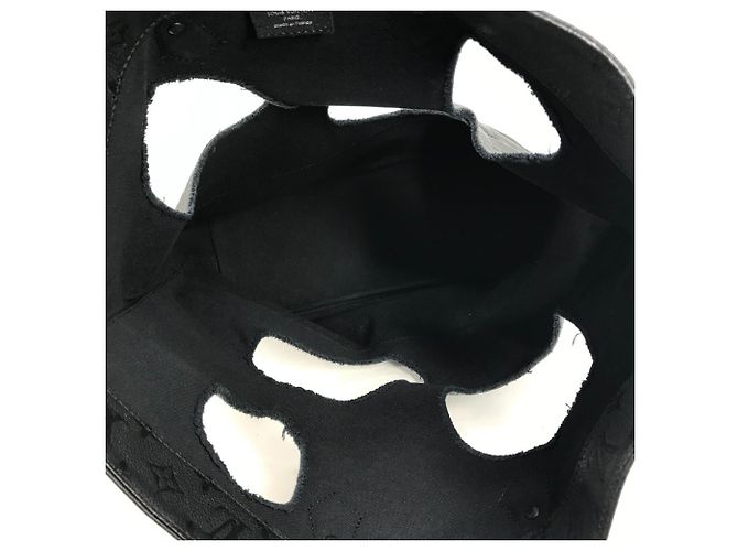 Borsa a spalla Monogram Empreinte in collaborazione con Rei Kawakubo di Louis Vuitton - vista 15