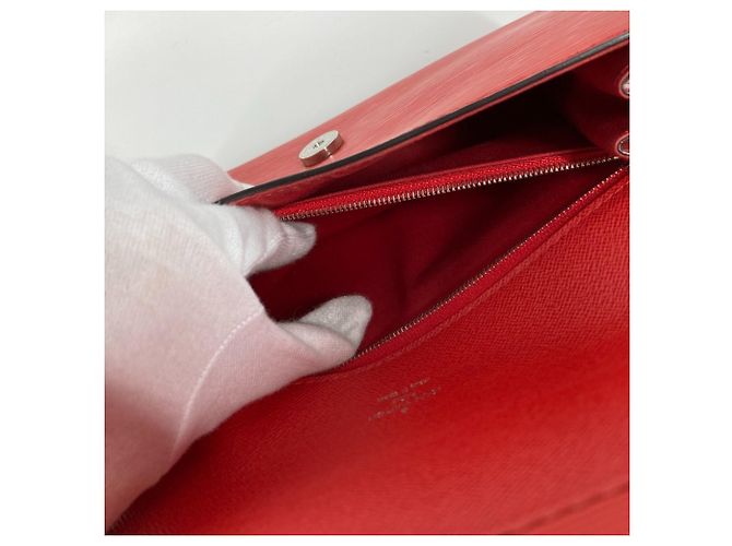 Borsa 3 in 1 Epi Cléry di Louis Vuitton Rosso - vista 14