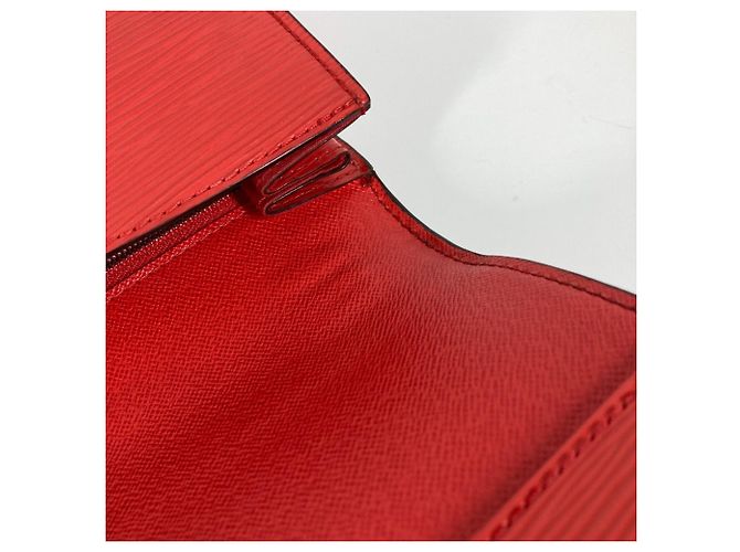 Borsa 3 in 1 Epi Cléry di Louis Vuitton Rosso - vista 9