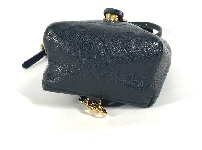 Zaino Tiny Monogram Empreinte Louis Vuitton Nero - vista 5