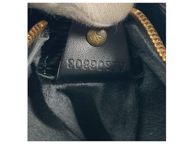 Louis Vuitton Epi Looping GM Schultertasche Schwarz - Ansicht 18
