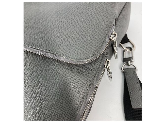 Borsa a tracolla Avenue Taiga Louis Vuitton Marrone - vista 10