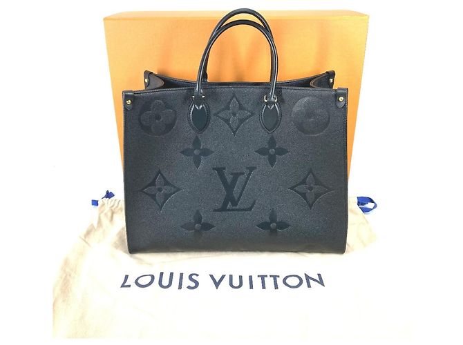 Borsa a spalla/tote On the Go GM in Monogram Empreinte Louis Vuitton Nero - vista 17