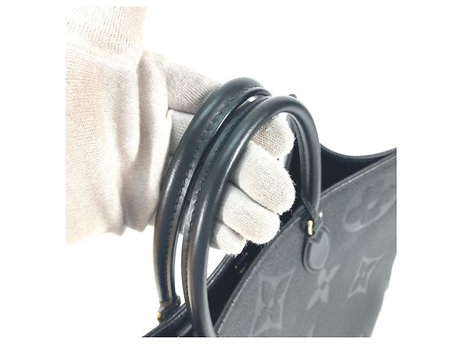 Borsa a spalla/tote On the Go GM in Monogram Empreinte Louis Vuitton Nero - vista 4