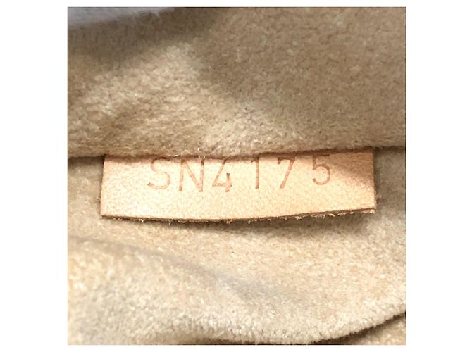 Borsa a Spalla Pallas MM 2 Vie Monogramma Louis Vuitton Beige - vista 17