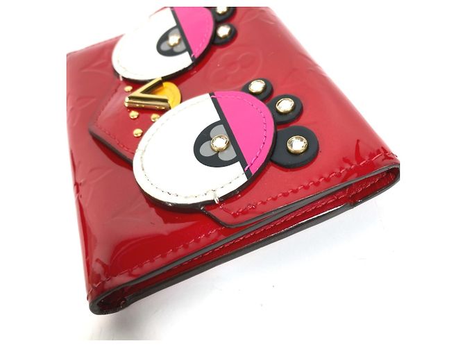 Cartera Compacta Victorine en Monogram Vernis Louis Vuitton Roja - vista 5