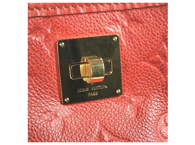 Borsa a Spalla Bucket Citadines PM in Monogramma Empreinte Louis Vuitton Rosso - vista 10