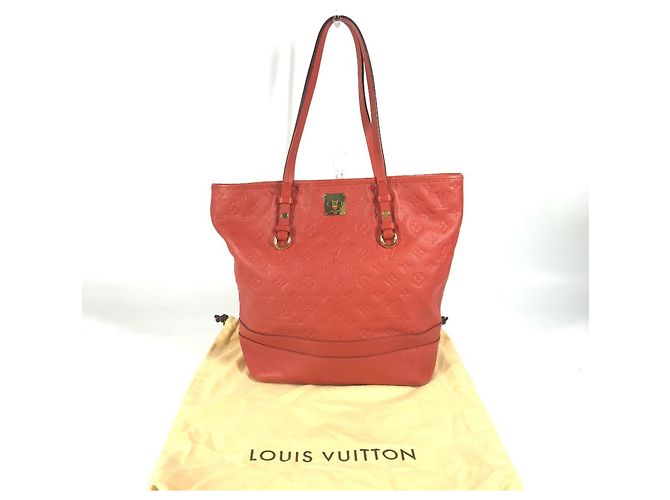 Borsa a Spalla Bucket Citadines PM in Monogramma Empreinte Louis Vuitton Rosso - vista 16