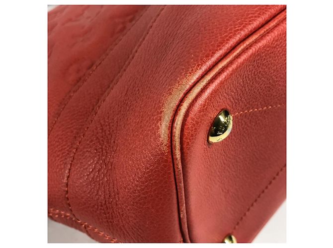Borsa a Spalla Bucket Citadines PM in Monogramma Empreinte Louis Vuitton Rosso - vista 7