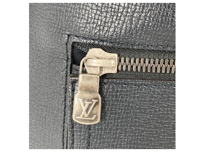 Sac à dos Utah Canyon M54960 de Louis Vuitton Noir Bleu Marine - vue 5