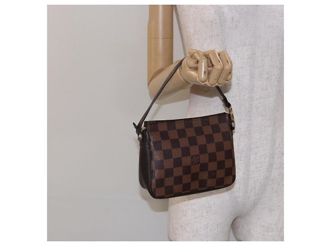 LOUIS VUITTON Pochette per il Trucco Damier Ebene N51982 LV Auth 136871 - vista 20