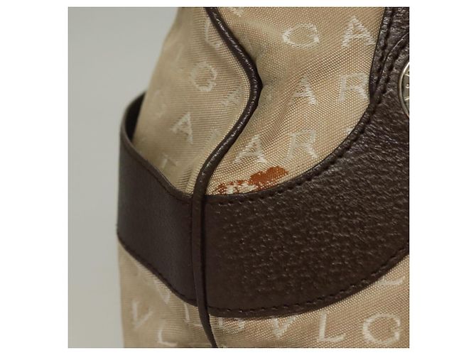 Bulgari Borsa a mano BVLGARI Logo Mania in tela beige e oro Auth bs28543 D'oro - vista 3