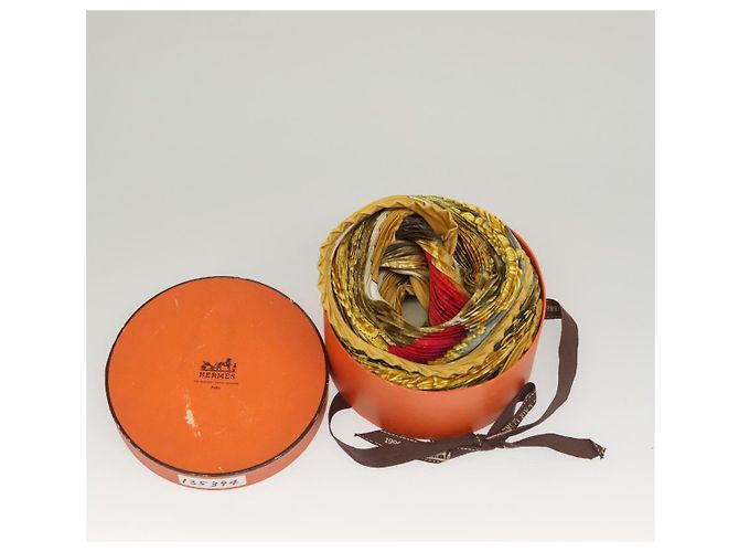 Hermès Bufanda plisada HERMES ""CASQUES PLUMETS"" Seda Amarilla Auténtica 135394 Amarillo - vista 14