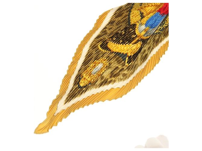 Hermès Bufanda plisada HERMES ""CASQUES PLUMETS"" Seda Amarilla Auténtica 135394 Amarillo - vista 2