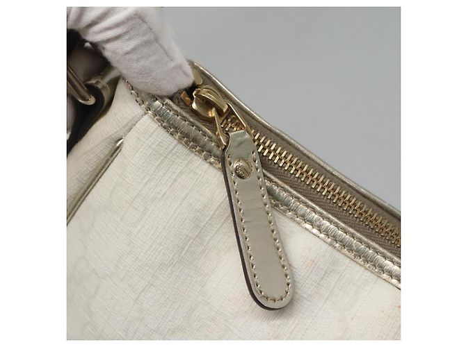 Gucci Borsa GG Supreme in PVC bianco e oro 189898 Auth 135379 D'oro - vista 6