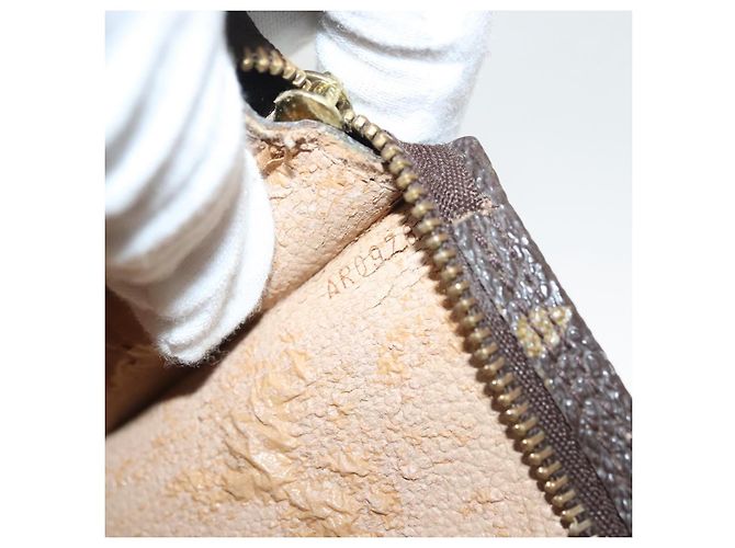 LOUIS VUITTON Pochete Bucket Monogram PM Acessório LV Auth 137063 Monograma - vista 12