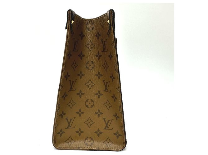 Borsa a Spalla Louis Vuitton Monogram On the Go MM Marrone - vista 3