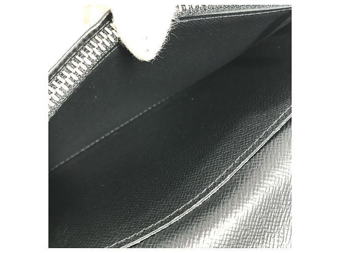 Portafoglio Lungo Brazza in Taiga Louis Vuitton Nero Grigio - vista 10