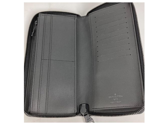 Louis Vuitton Monogram Long Bill Wallet Black - view 17