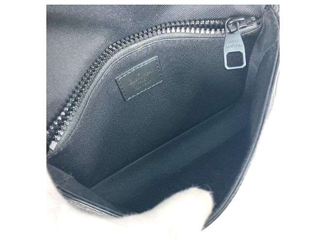 Borsa a tracolla S-Lock in Monogram Empreinte Louis Vuitton Nero - vista 11