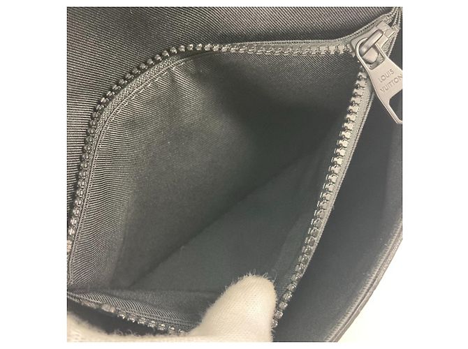 Borsa a tracolla S-Lock in Monogram Empreinte Louis Vuitton Nero - vista 13